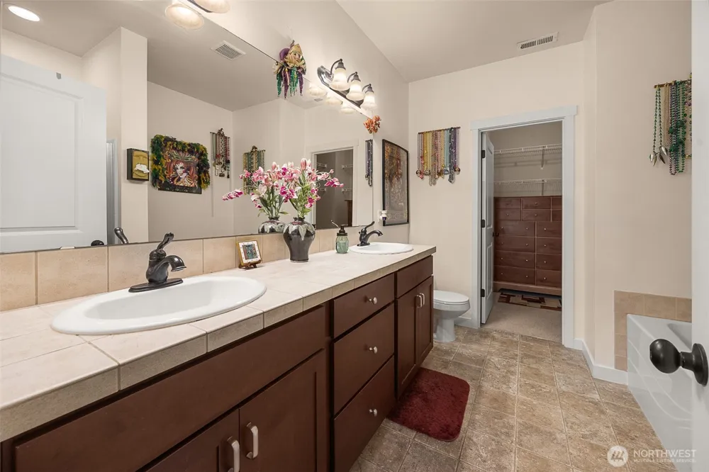 13914 North Pointe Circle #C Mill Creek, WA 98012