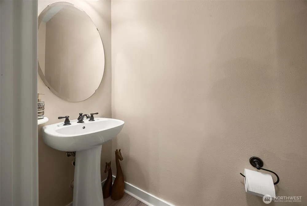 13914 North Pointe Circle #C Mill Creek, WA 98012