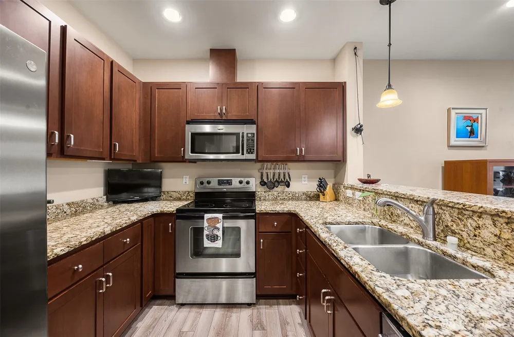 13914 North Pointe Circle #C Mill Creek, WA 98012