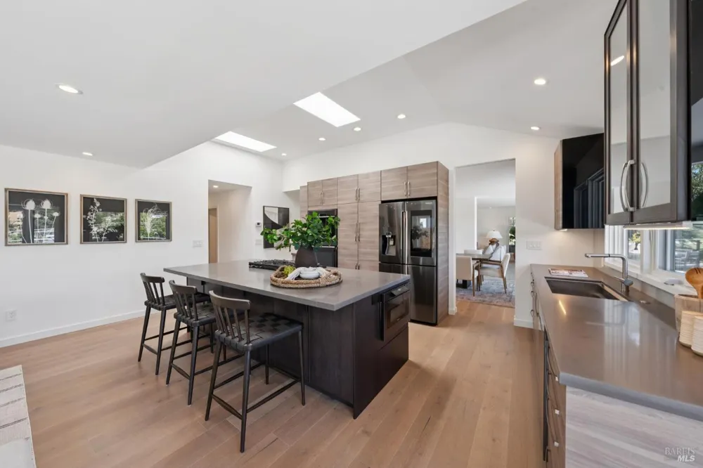 211 Fairway Drive Novato, CA 94949
