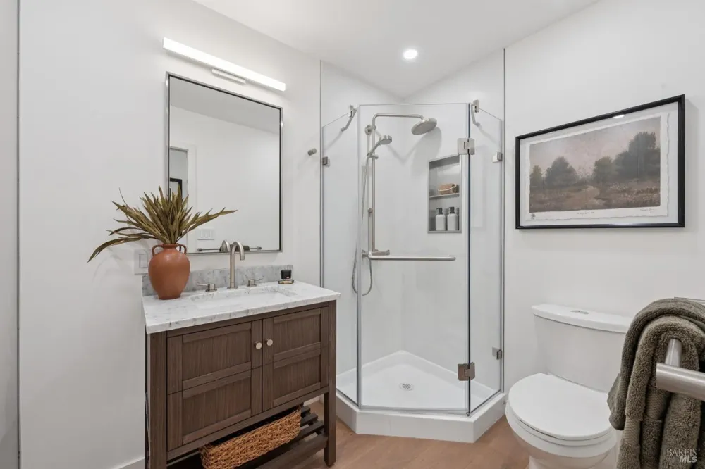 211 Fairway Drive Novato, CA 94949