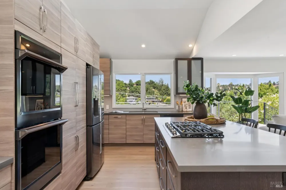 211 Fairway Drive Novato, CA 94949