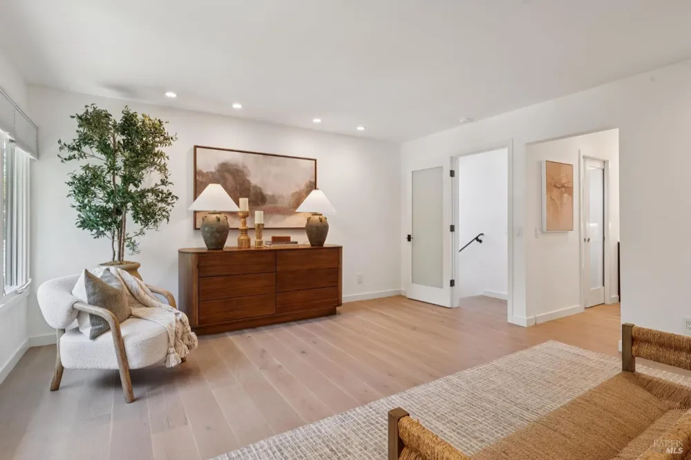 211 Fairway Drive Novato, CA 94949