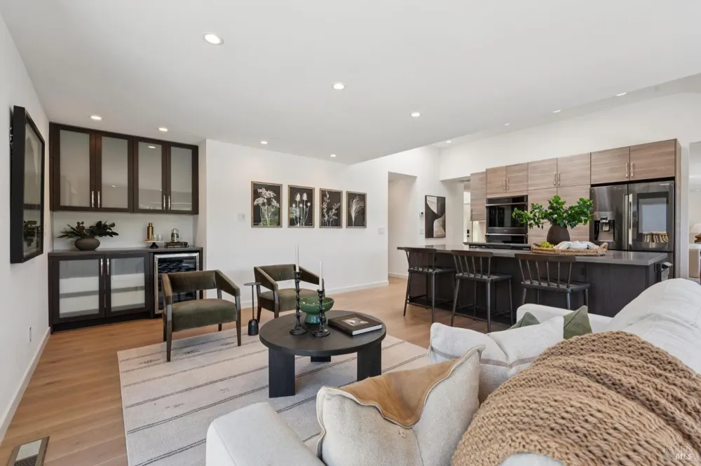 211 Fairway Drive Novato, CA 94949