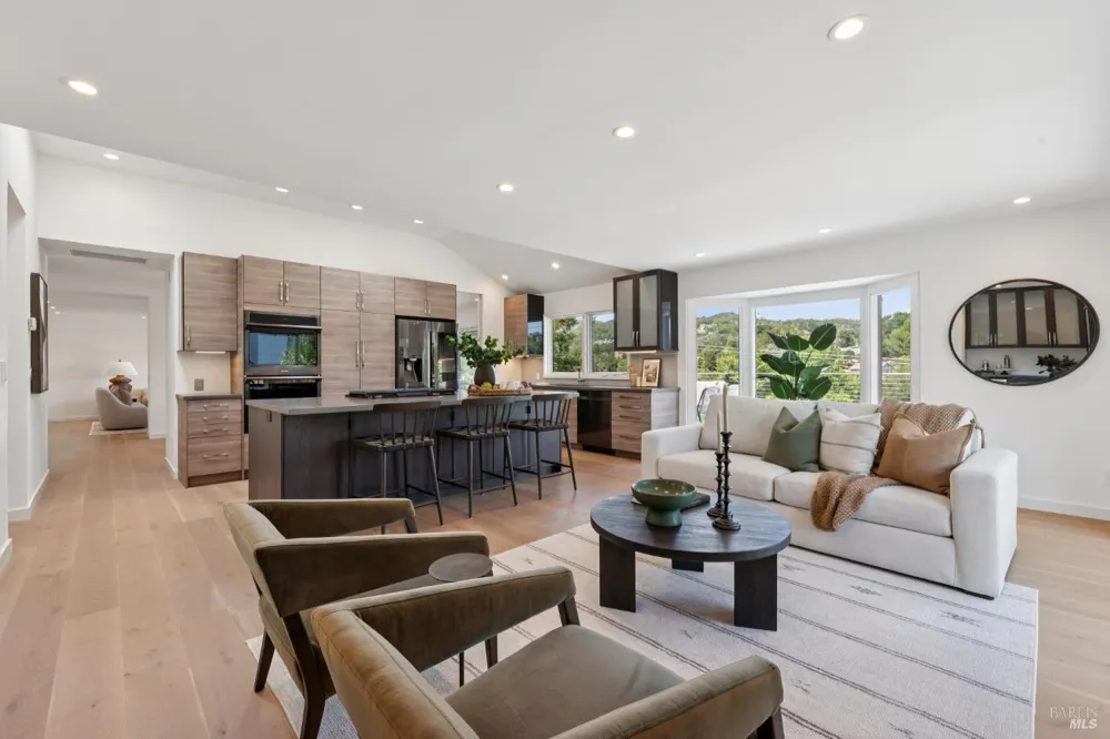 211 Fairway Drive Novato, CA 94949