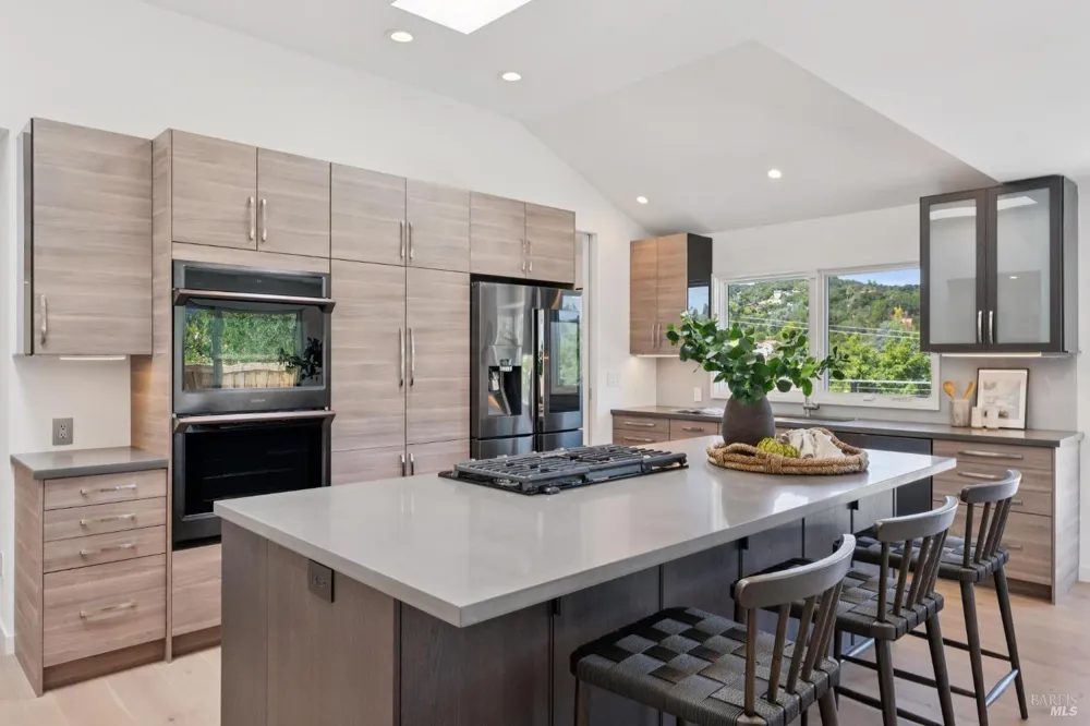 211 Fairway Drive Novato, CA 94949