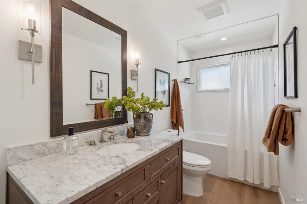 211 Fairway Drive Novato, CA 94949