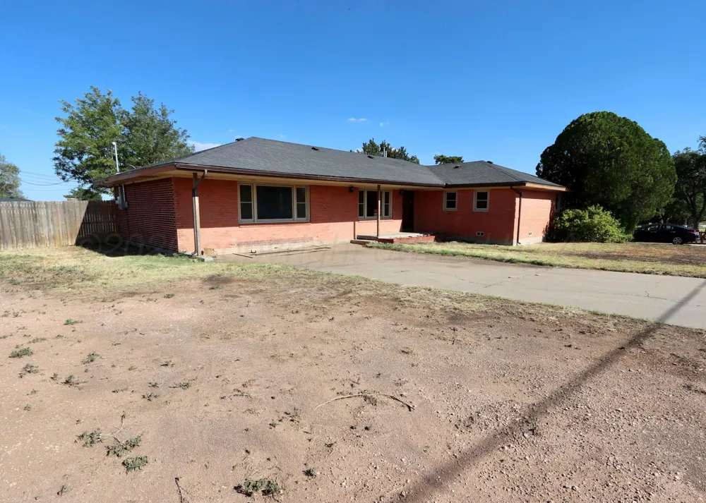 2102 HUGHES STREET Amarillo, TX 79107