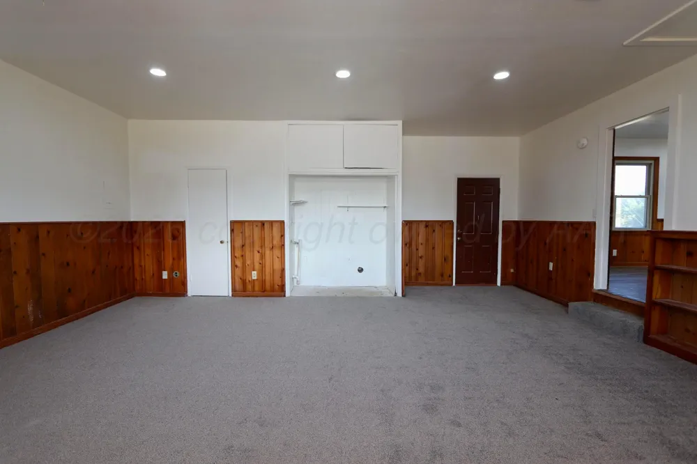 2102 HUGHES STREET Amarillo, TX 79107