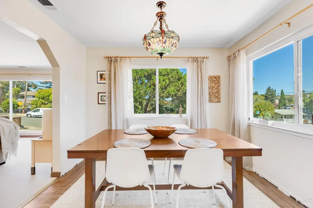836 W 8th Street Benicia, CA 94510