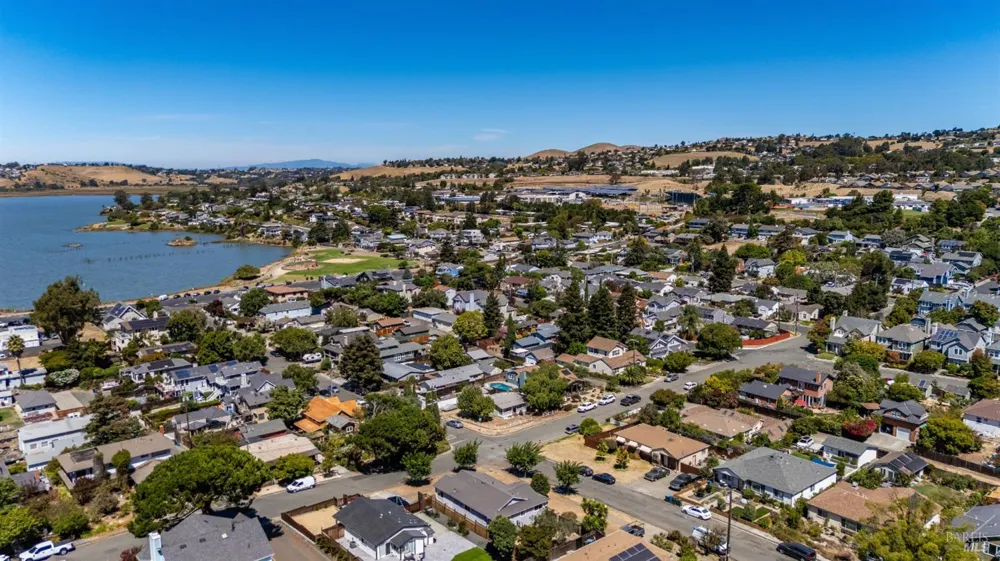 836 W 8th Street Benicia, CA 94510