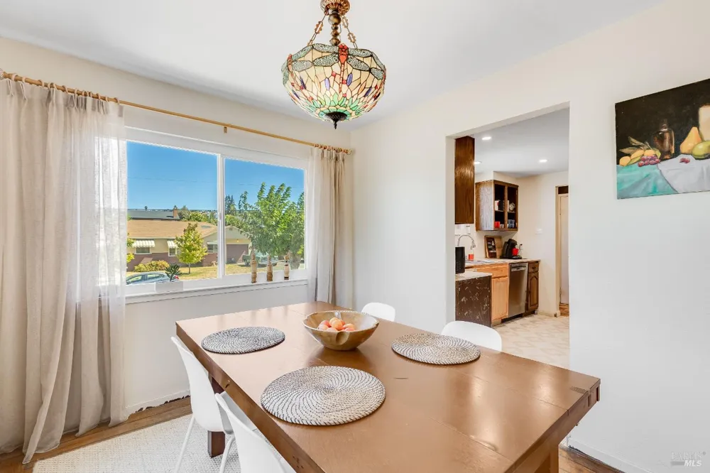 836 W 8th Street Benicia, CA 94510