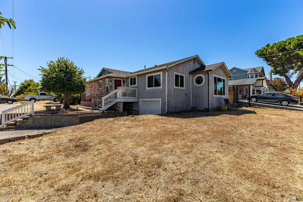 836 W 8th Street Benicia, CA 94510