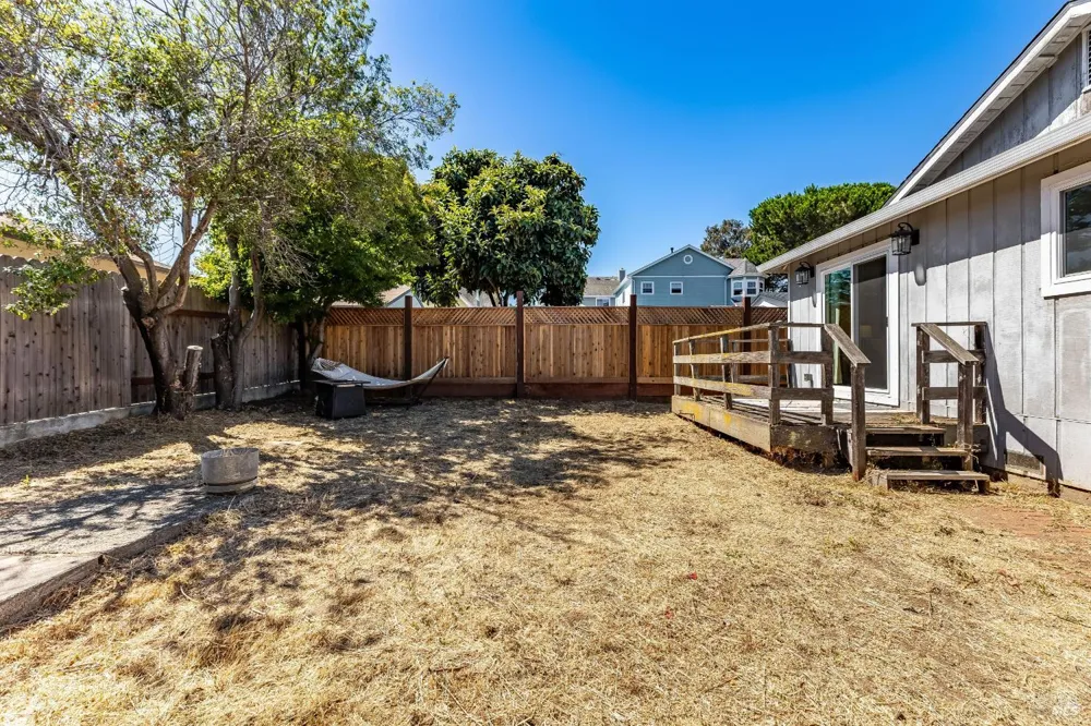 836 W 8th Street Benicia, CA 94510