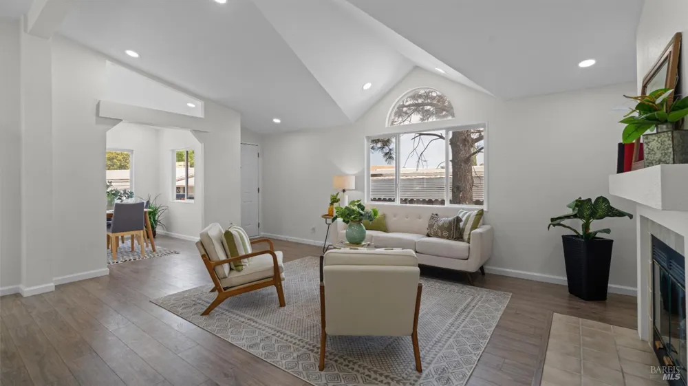 30 Goya Drive Fairfield, CA 94534