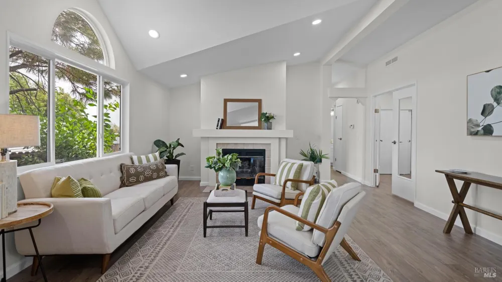 30 Goya Drive Fairfield, CA 94534