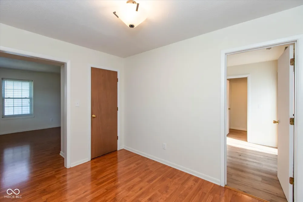 6068 Wingedfoot Court Indianapolis, IN 46254