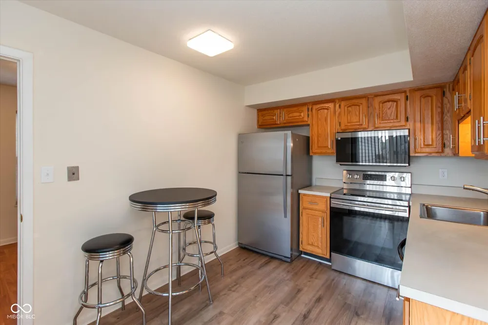 6068 Wingedfoot Court Indianapolis, IN 46254