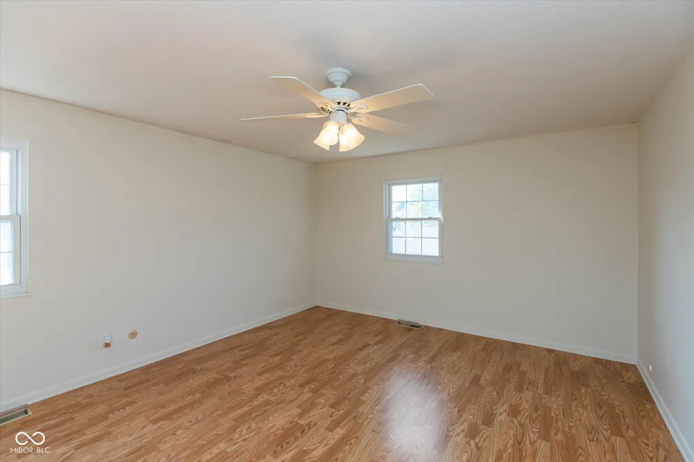 6068 Wingedfoot Court Indianapolis, IN 46254