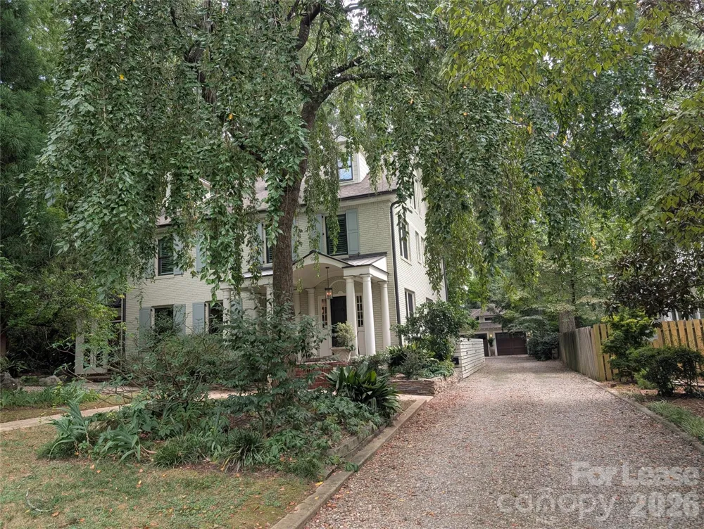923 Henley Place Charlotte, NC 28207