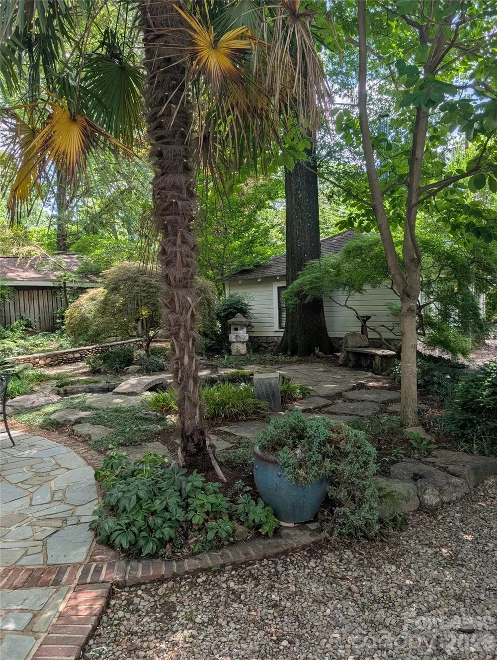 923 Henley Place Charlotte, NC 28207