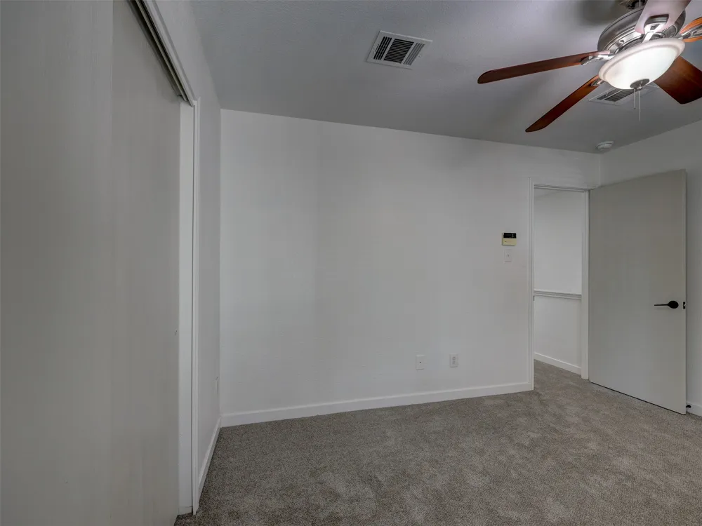 13421 Alysheba Drive Del Valle, TX 78617