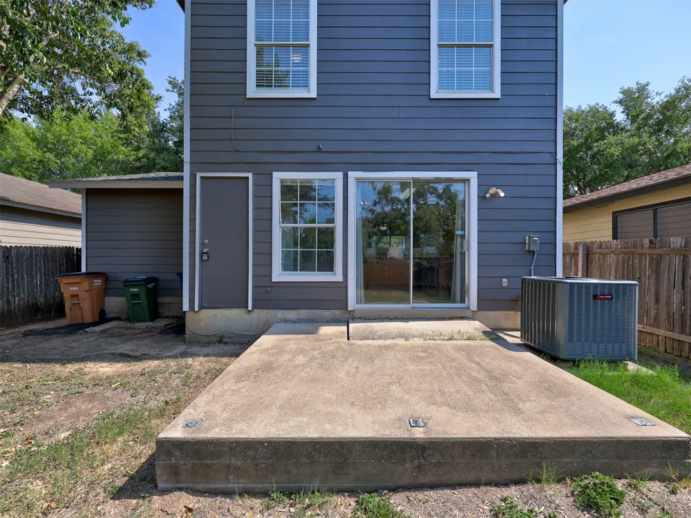 13421 Alysheba Drive Del Valle, TX 78617