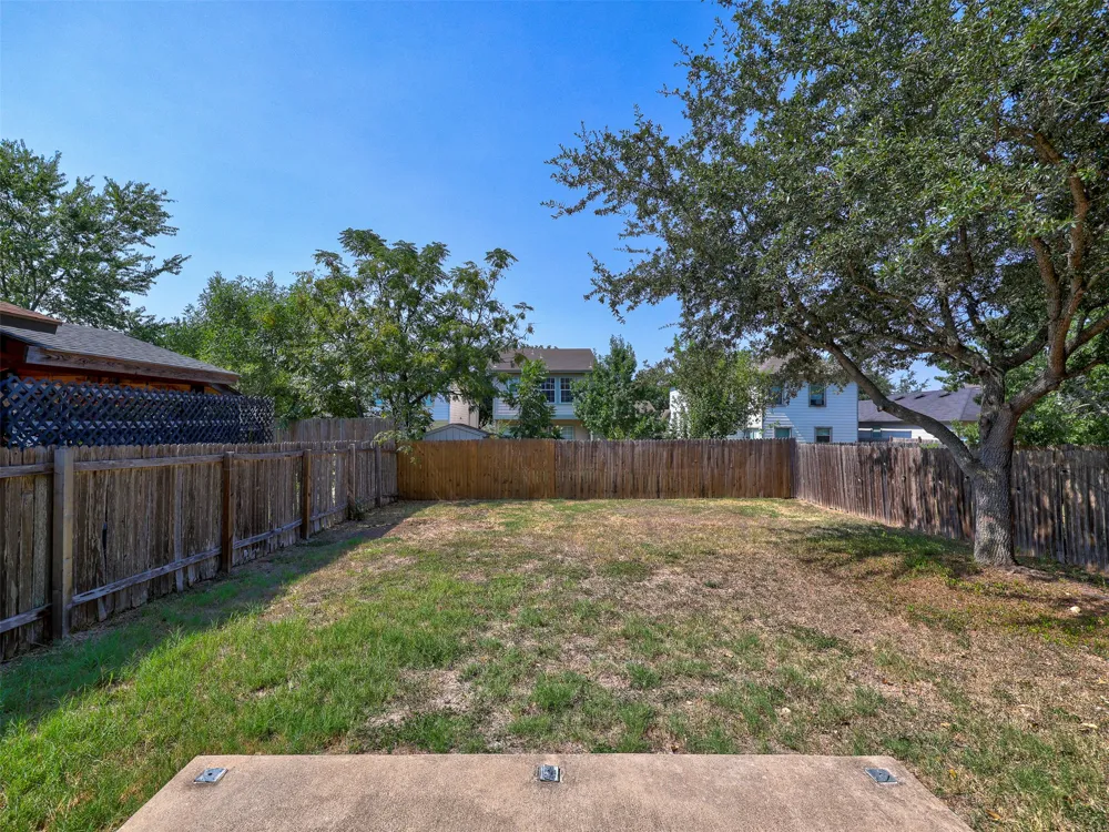 13421 Alysheba Drive Del Valle, TX 78617