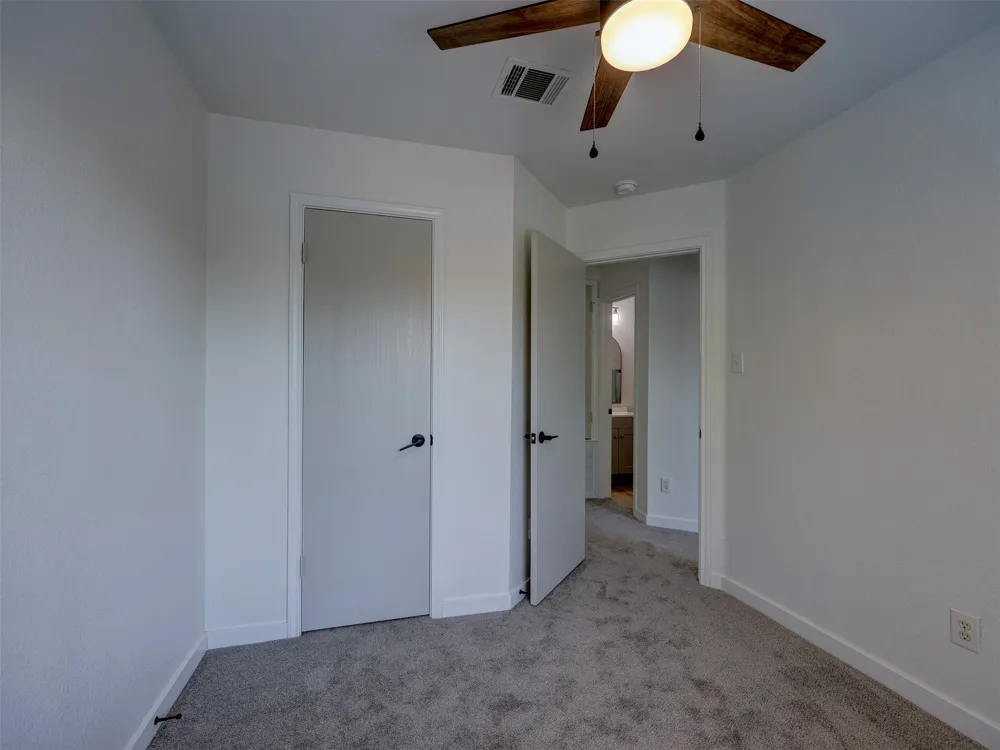 13421 Alysheba Drive Del Valle, TX 78617