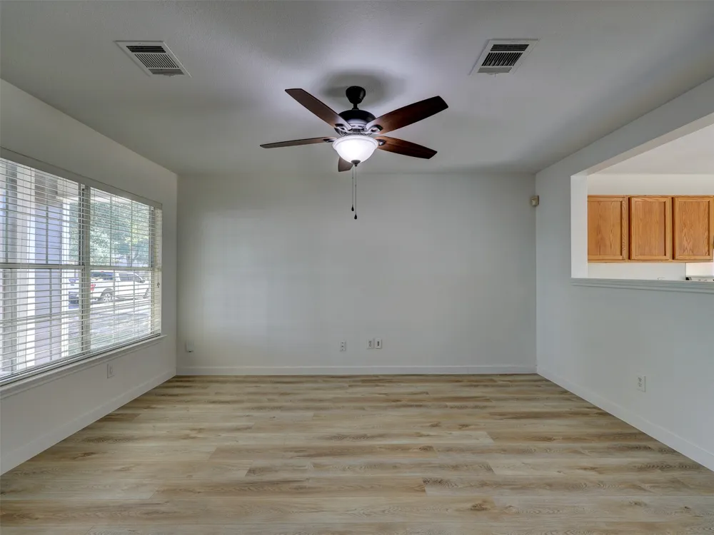 13421 Alysheba Drive Del Valle, TX 78617