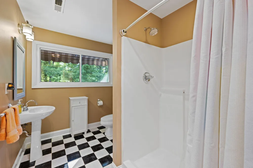 4851 Mcdonald Road McDonald, TN 37353
