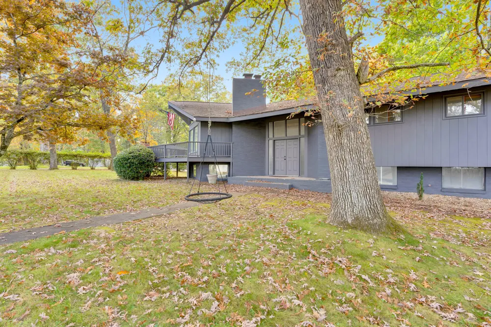 201 S Palisades Drive Signal Mountain, TN 37377
