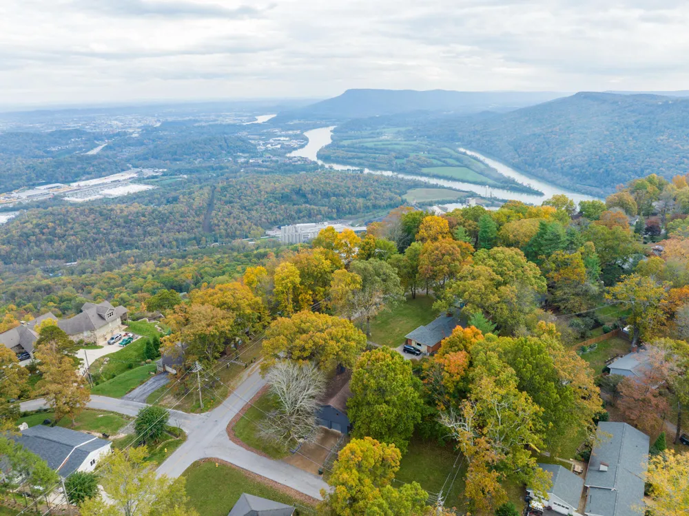 201 S Palisades Drive Signal Mountain, TN 37377