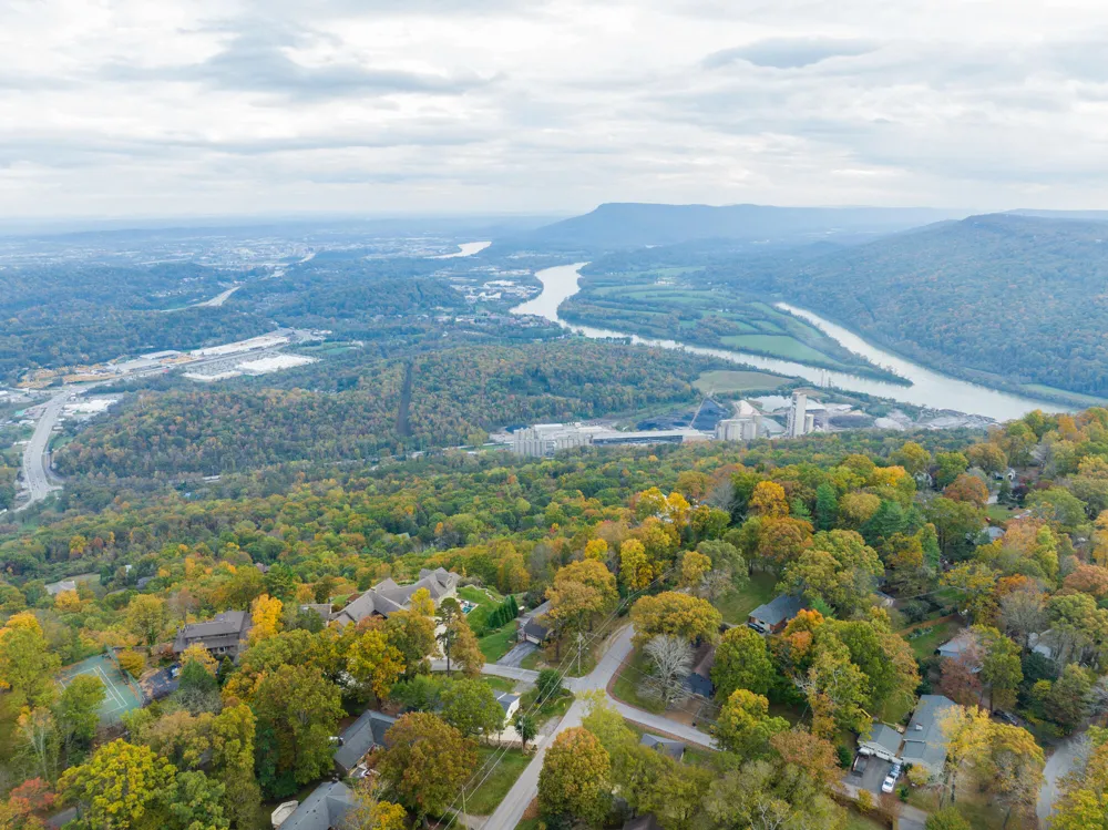 201 S Palisades Drive Signal Mountain, TN 37377