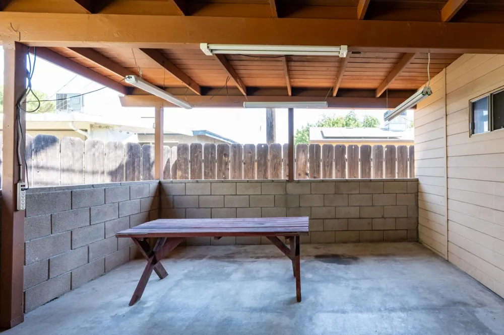 1030 W Swift Avenue Fresno, CA 93705