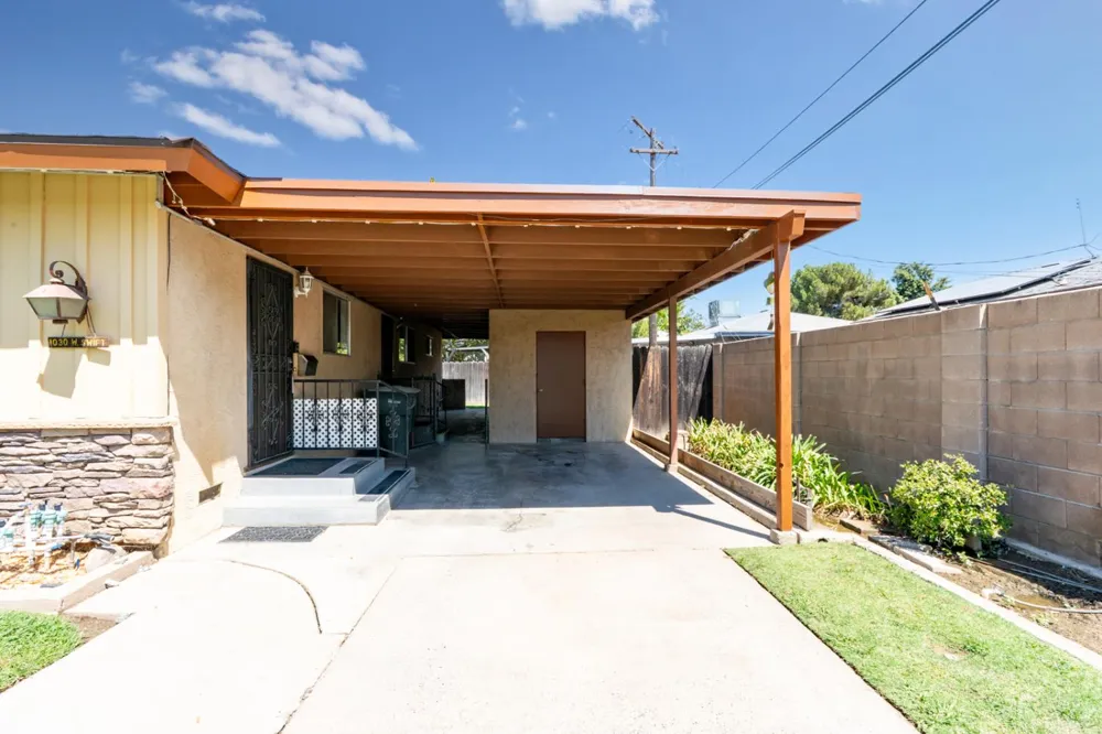 1030 W Swift Avenue Fresno, CA 93705