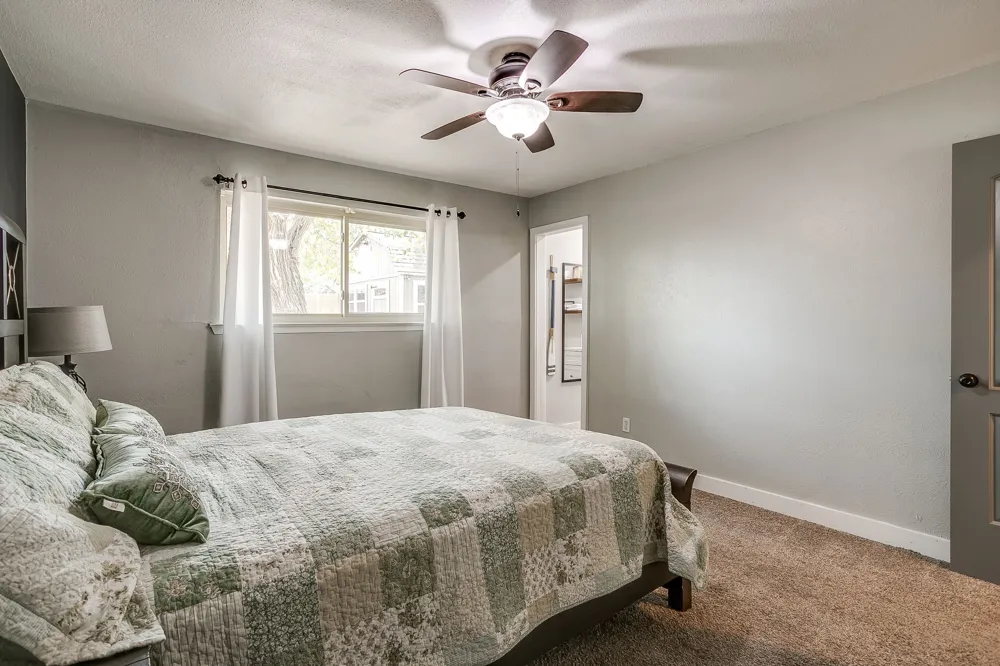 112 Lorie Street Alvarado, TX 76009