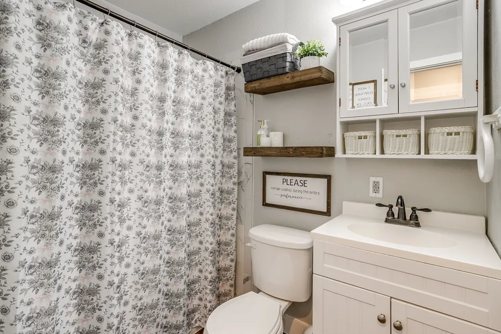 112 Lorie Street Alvarado, TX 76009