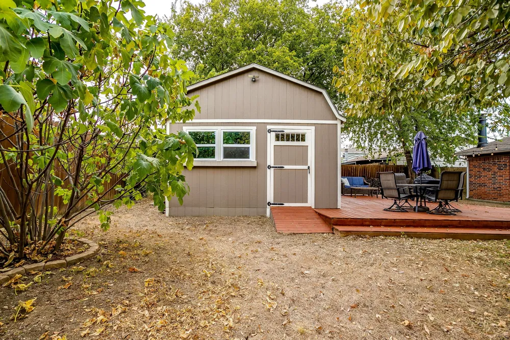 112 Lorie Street Alvarado, TX 76009