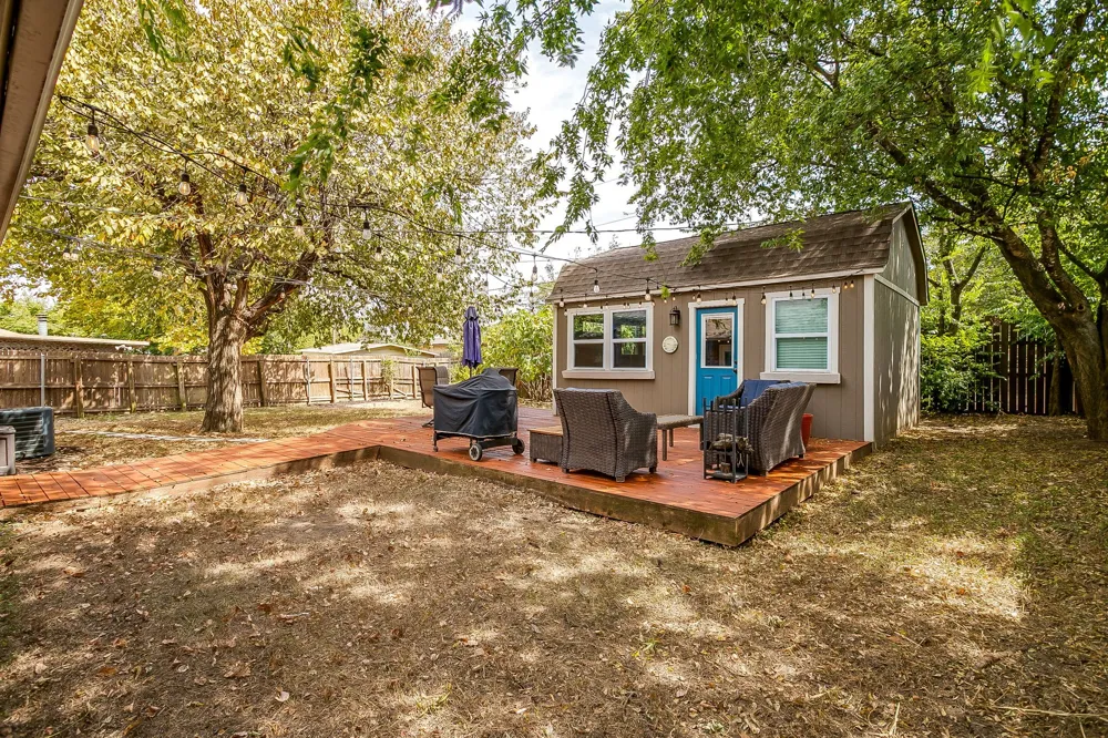 112 Lorie Street Alvarado, TX 76009