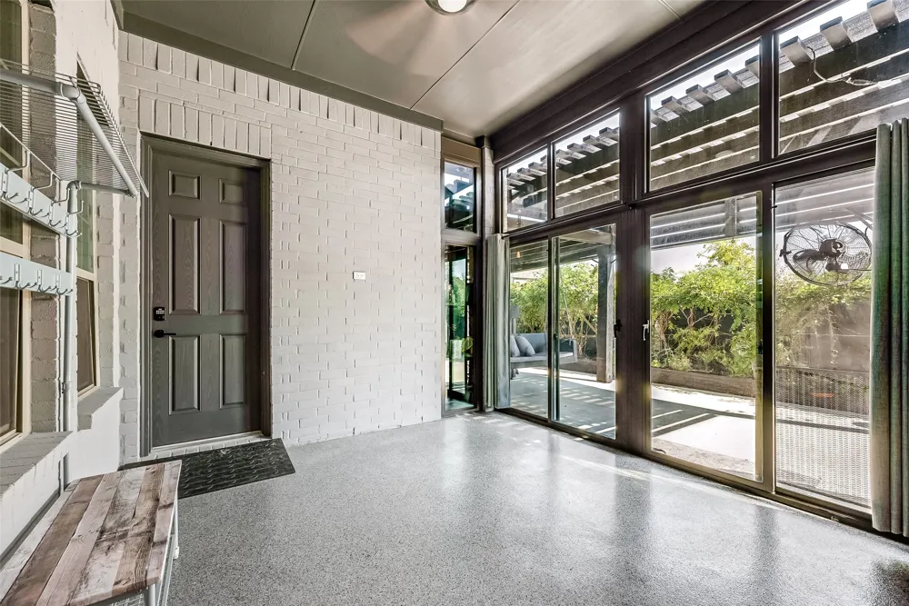 4325 Smokey Quartz Lane Arlington, TX 76005