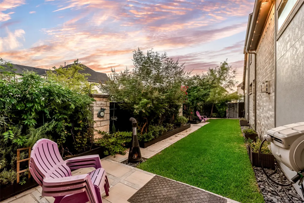 4325 Smokey Quartz Lane Arlington, TX 76005
