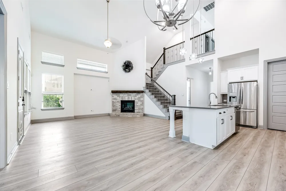 4325 Smokey Quartz Lane Arlington, TX 76005