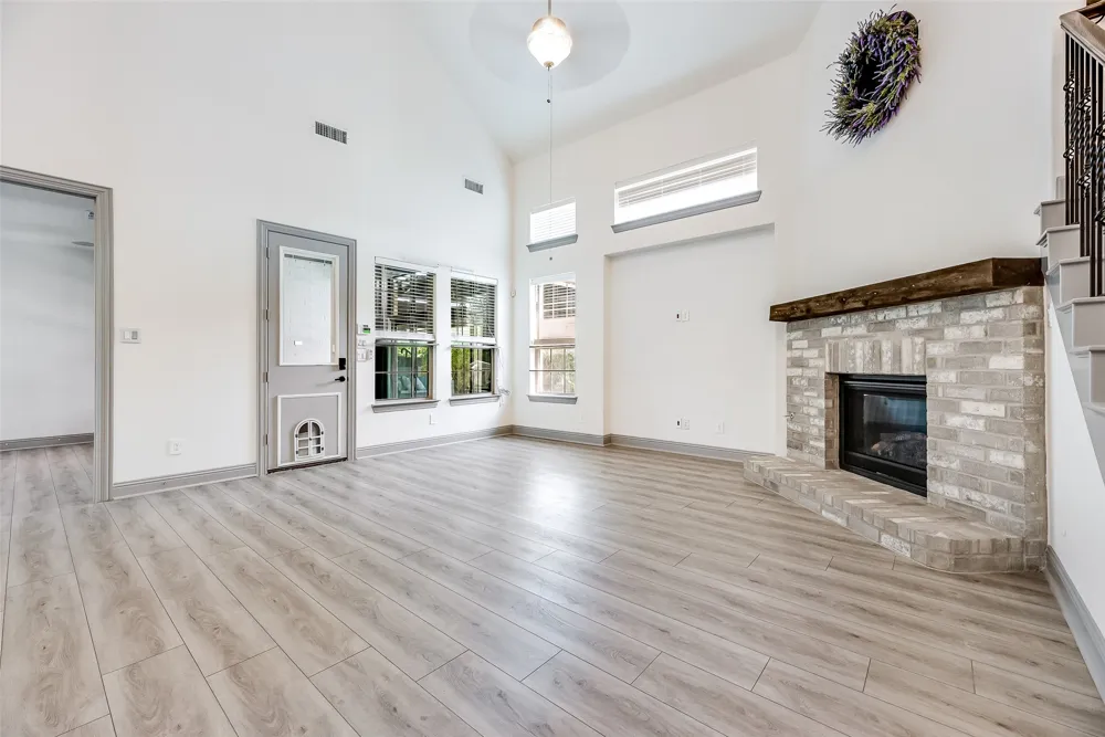 4325 Smokey Quartz Lane Arlington, TX 76005