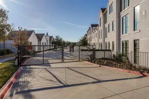 5270 Town And Country Boulevard #332