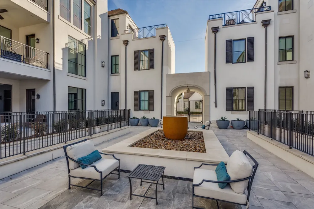 5270 Town And Country Boulevard #332 Frisco, TX 75034