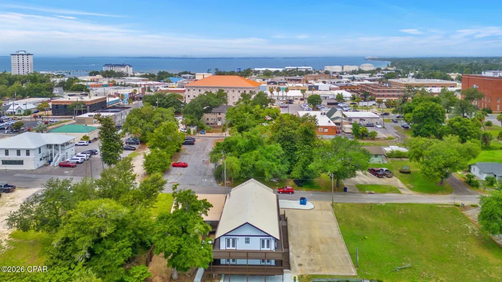 428 McKenzie Avenue Panama City, FL 32401