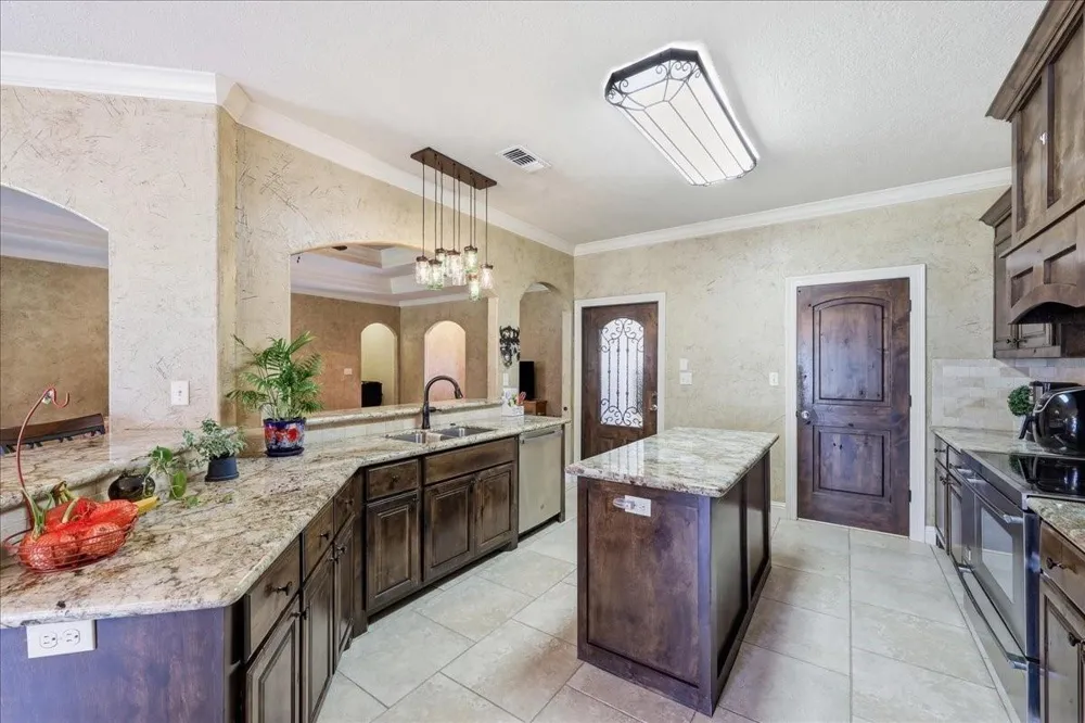 11754 Cooks Lake Road Lumberton, TX 77657