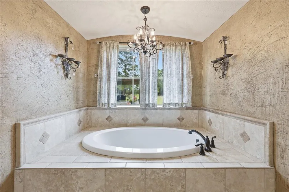 11754 Cooks Lake Road Lumberton, TX 77657