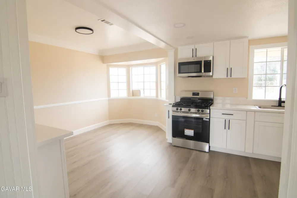 40906 E 159th Street Lake Los Angeles, CA 93535